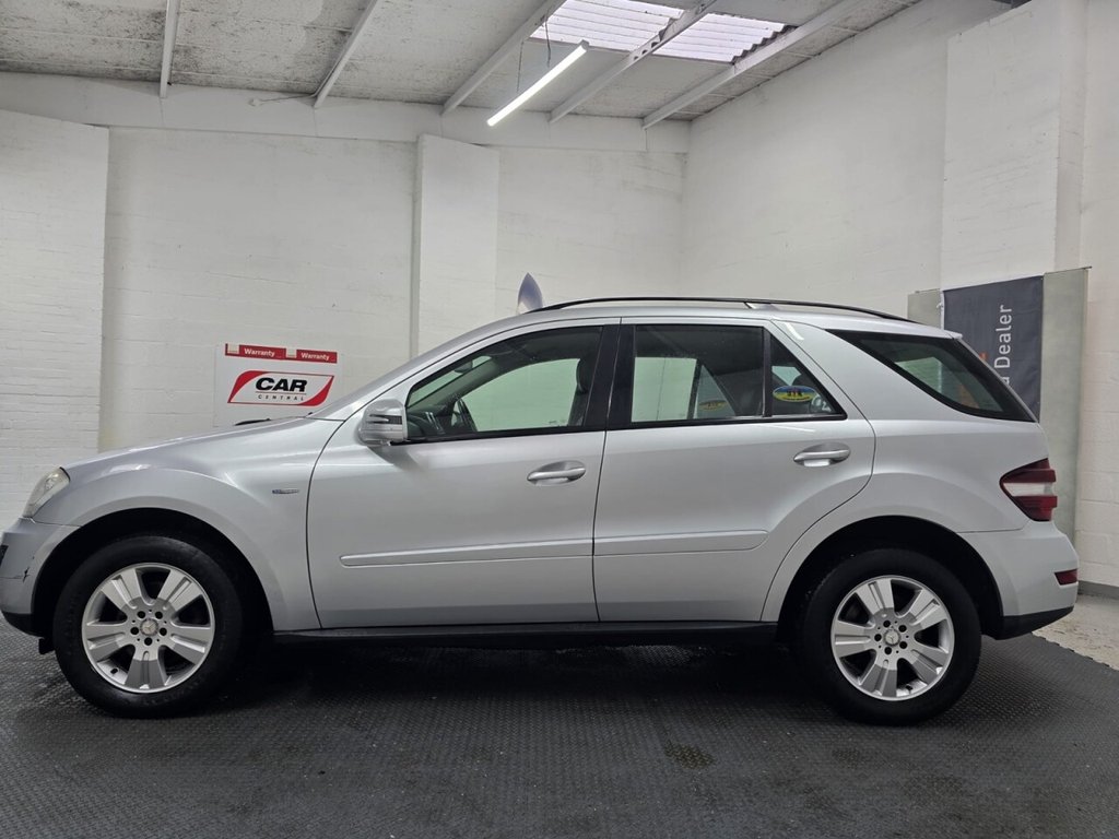 Used Mercedes-Benz M Class 2011 for sale - 77276248: Photo 3