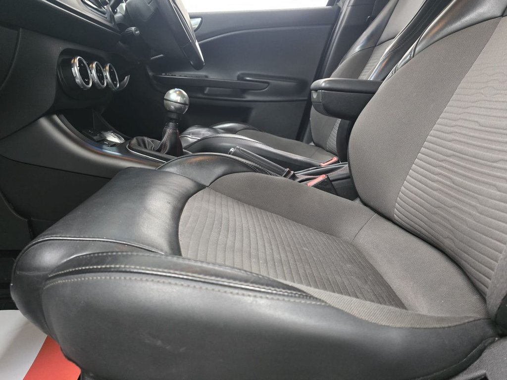 Used Alfa Romeo Giulietta 2015 for sale - 77967117: Photo 36