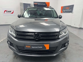 Used Volkswagen Tiguan 2015 for sale - 79069132: Photo