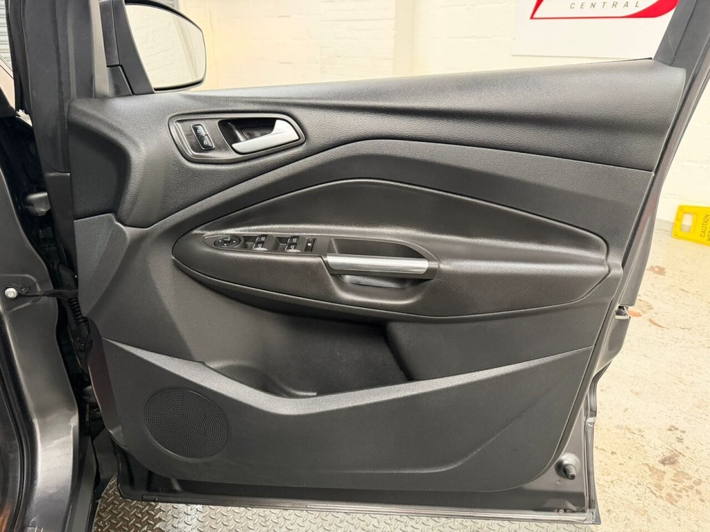 Used Ford Kuga 2016 for sale - 77122078: Photo 21