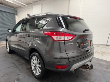 Used Ford Kuga 2016 for sale - 77122078: Photo