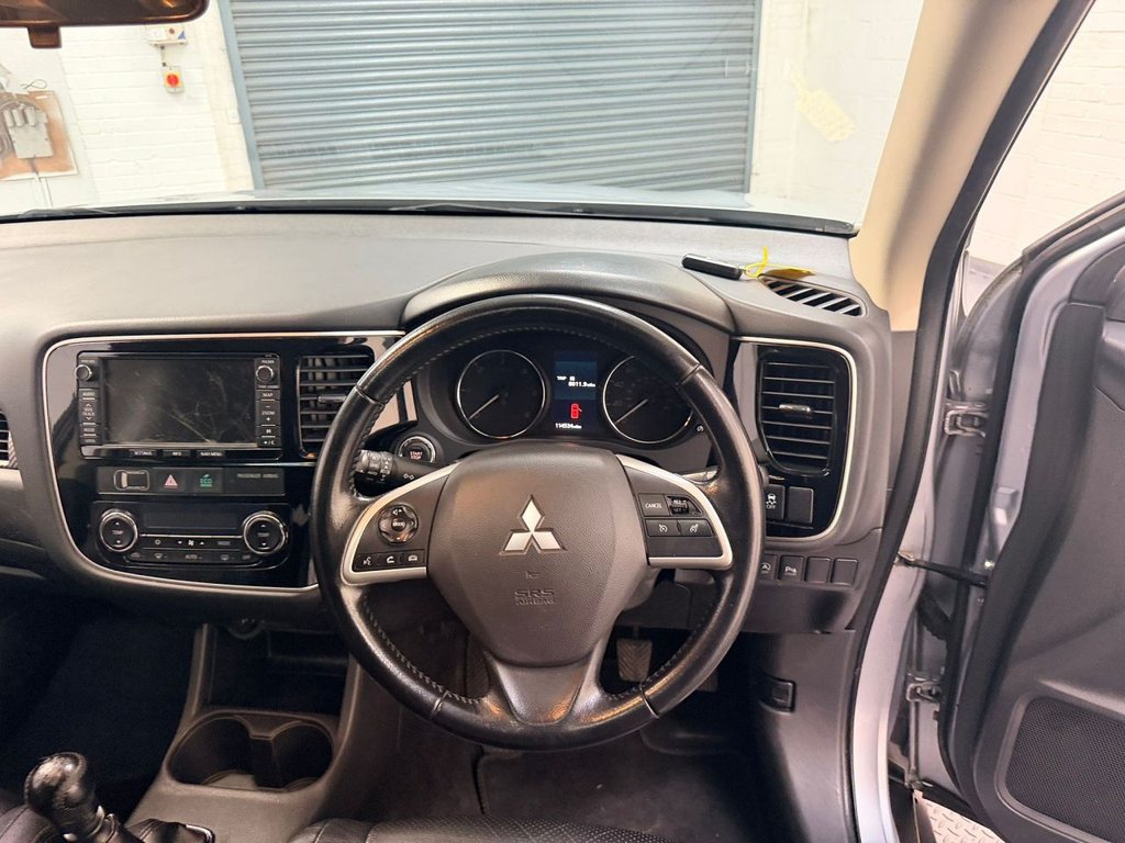 Used Mitsubishi Outlander 2014 for sale - 77703848: Photo 24