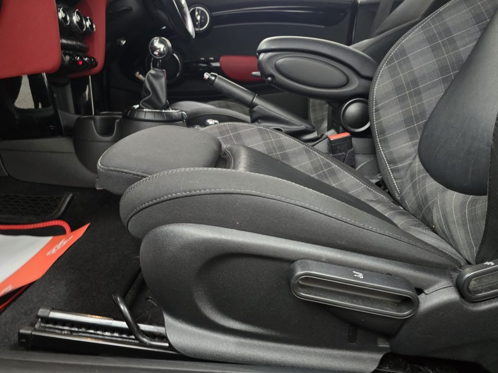 Used MINI Convertible 2016 for sale - 77571565: Photo 22