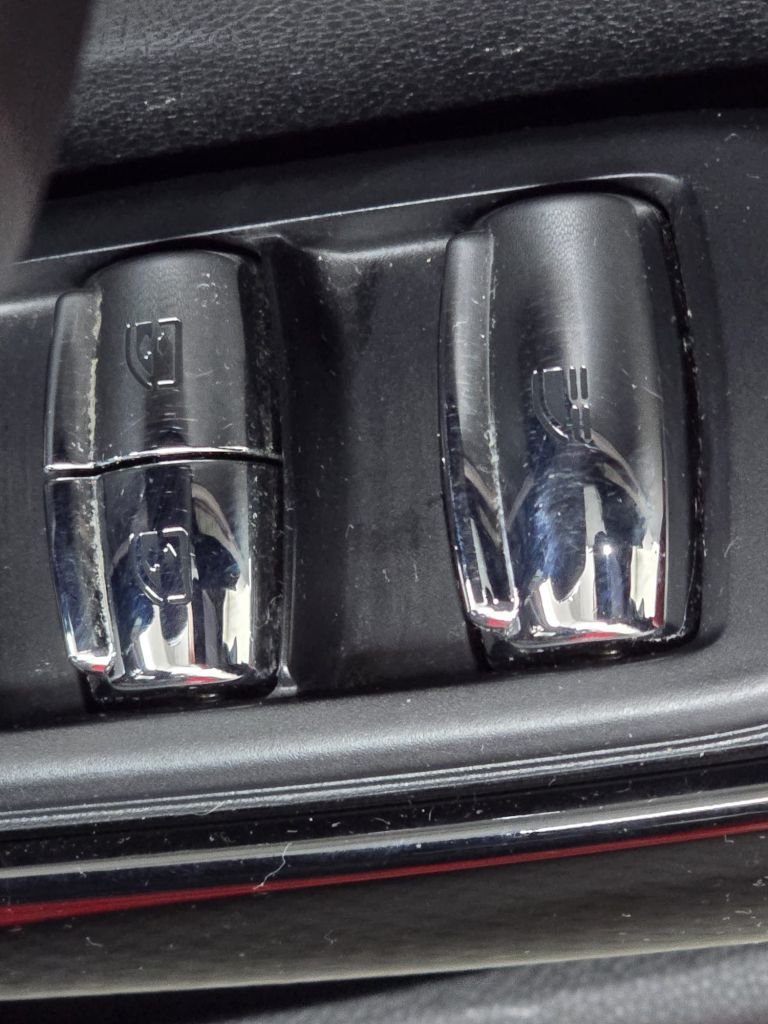 Used MINI Convertible 2016 for sale - 77571565: Photo 29