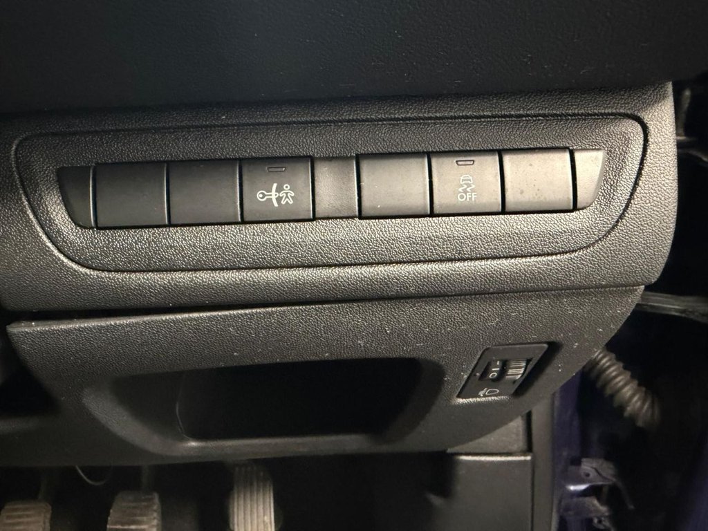 Used Peugeot 208 2013 for sale - 78167297: Photo 26