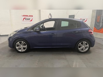 Used Peugeot 208 2013 for sale - 78167297: Photo