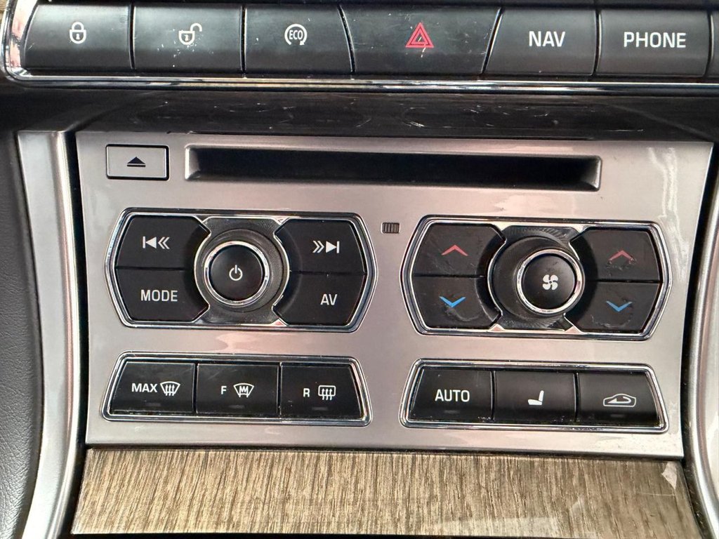 Used Jaguar XF 2014 for sale - 78153740: Photo 25