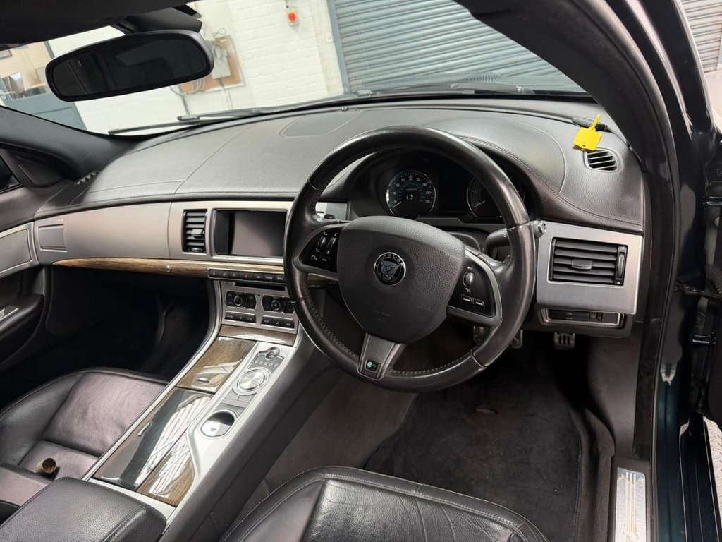 Used Jaguar XF 2014 for sale - 78153740: Photo 9