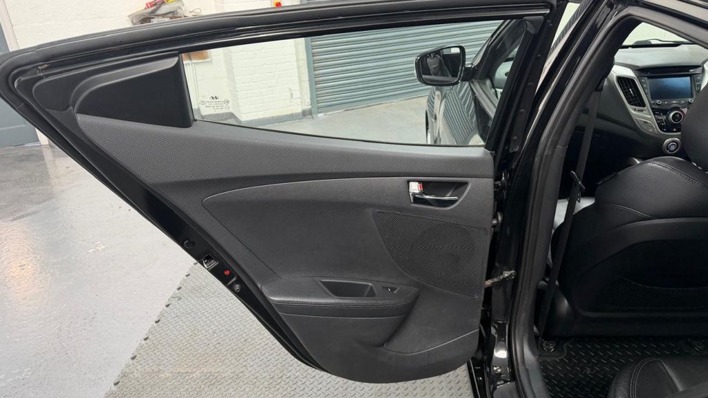 Used Hyundai Veloster 2013 for sale - 78069173: Photo 26