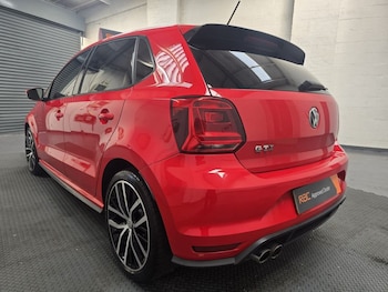 Used Volkswagen Polo 2016 for sale - 77749005: Photo