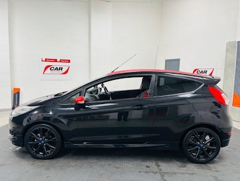 Used Ford Fiesta 2016 for sale - 76558536: Photo