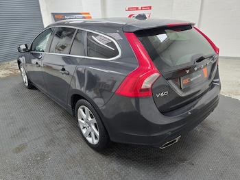 Used Volvo V60 2014 for sale - 77249946: Photo