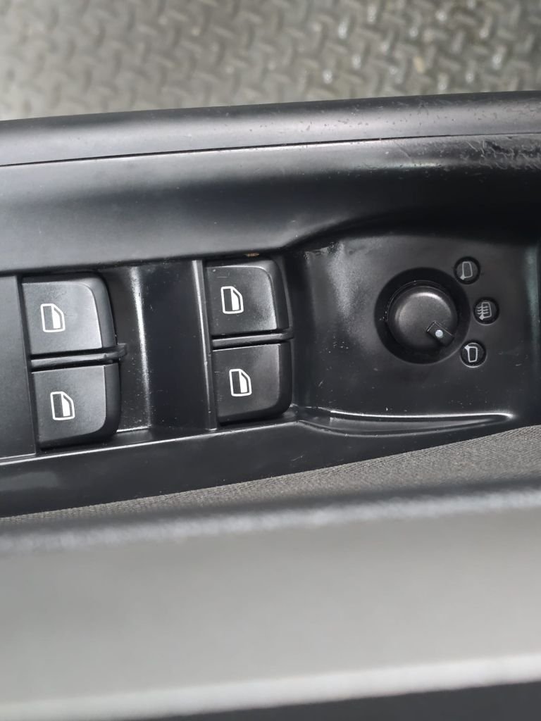 Used Audi Q3 2014 for sale - 77534688: Photo 8