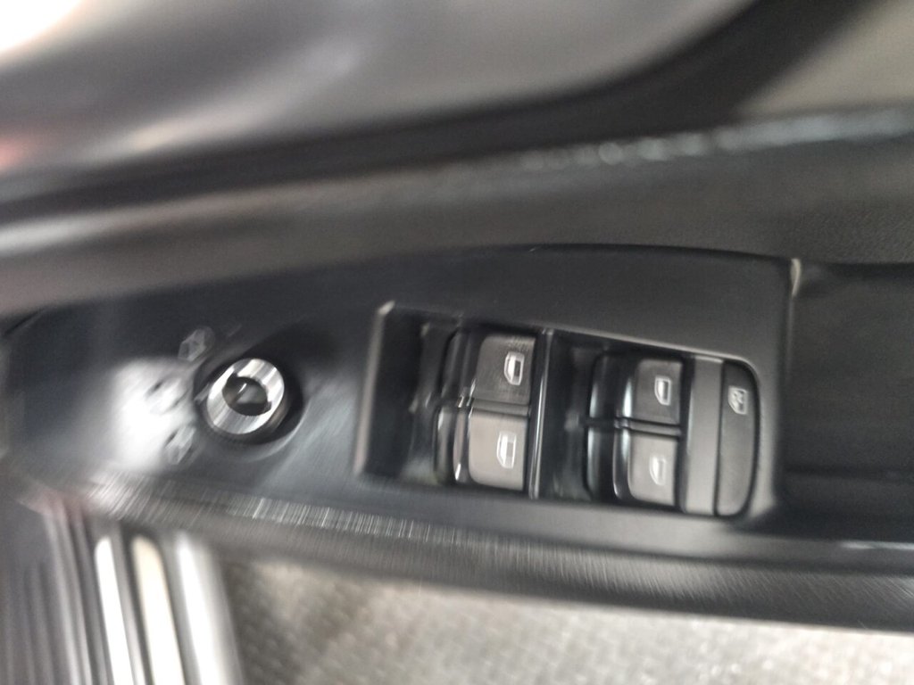 Used Audi Q5 2011 for sale - 77263553: Photo 24