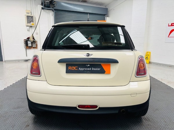 Used MINI Hatch 2010 for sale - 76092663: Photo 5