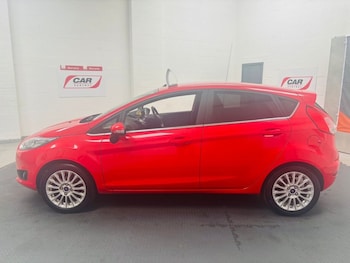Used Ford Fiesta 2013 for sale - 75654321: Photo