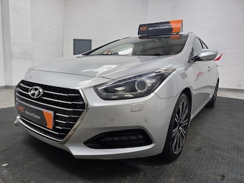 2015 (15) - 1.7 CRDi Blue Drive Premium Tourer 5dr Diesel Manual Euro 6 (s/s) (141 ps)