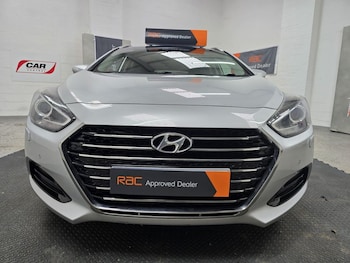 Used Hyundai i40 2015 for sale - 77328274: Photo