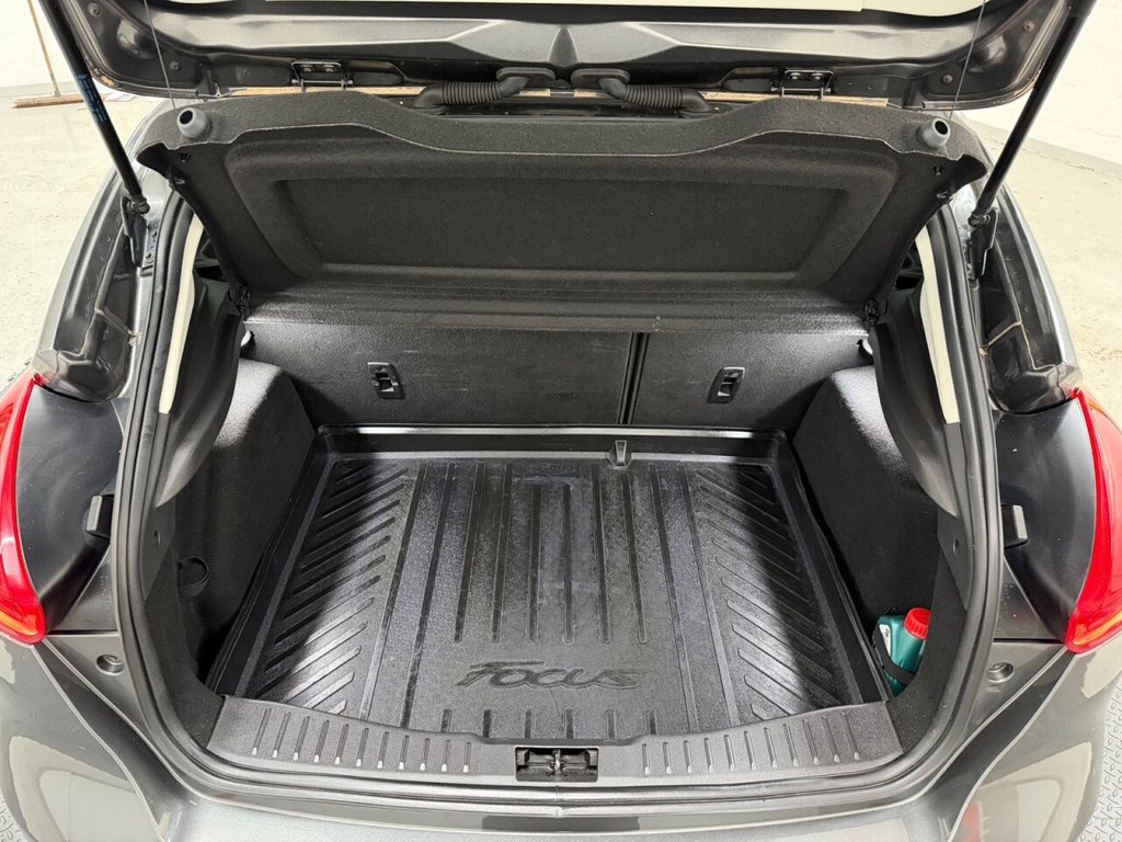 Used Ford Focus 2016 for sale - 76642582: Photo 16