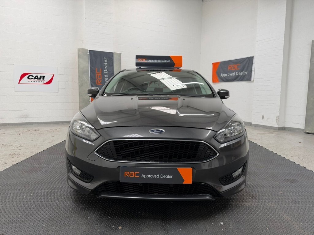 Used Ford Focus 2016 for sale - 76642582: Photo 2