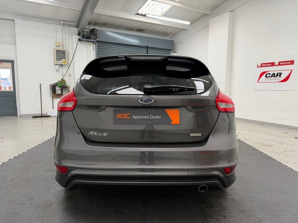 Used Ford Focus 2016 for sale - 76642582: Photo 5