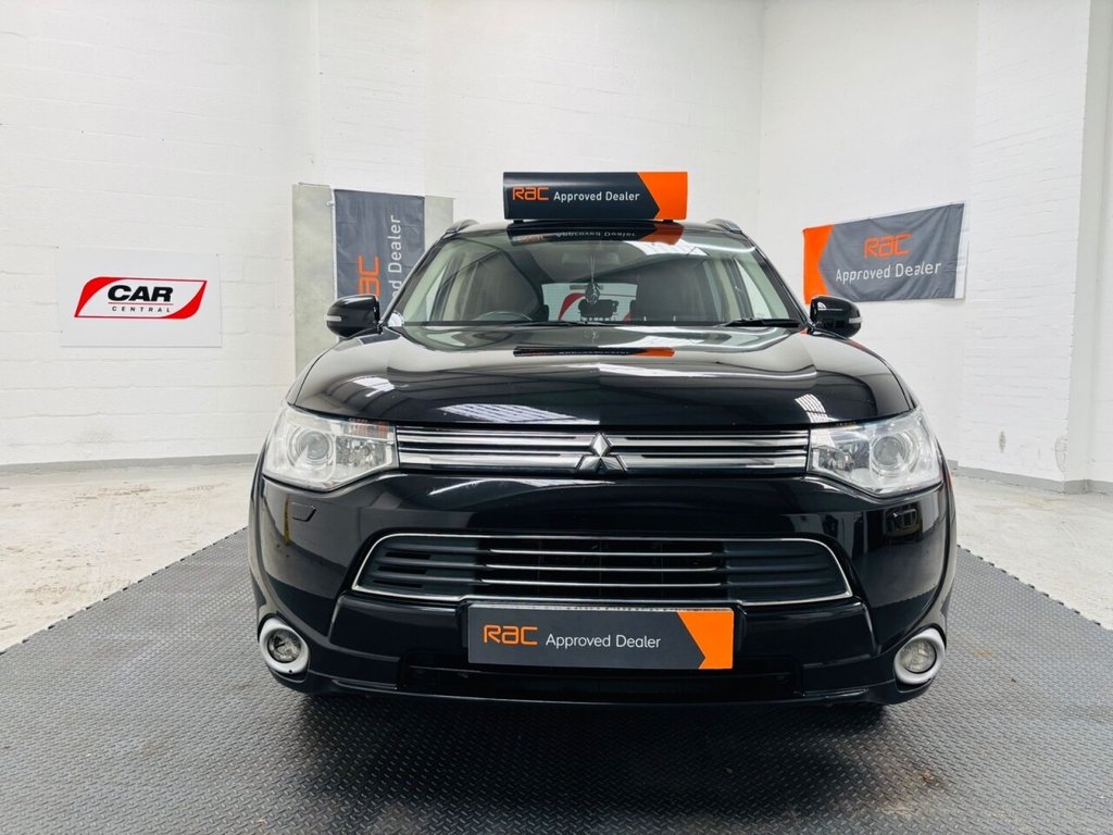 Used Mitsubishi Outlander 2015 for sale - 76617906: Photo 2
