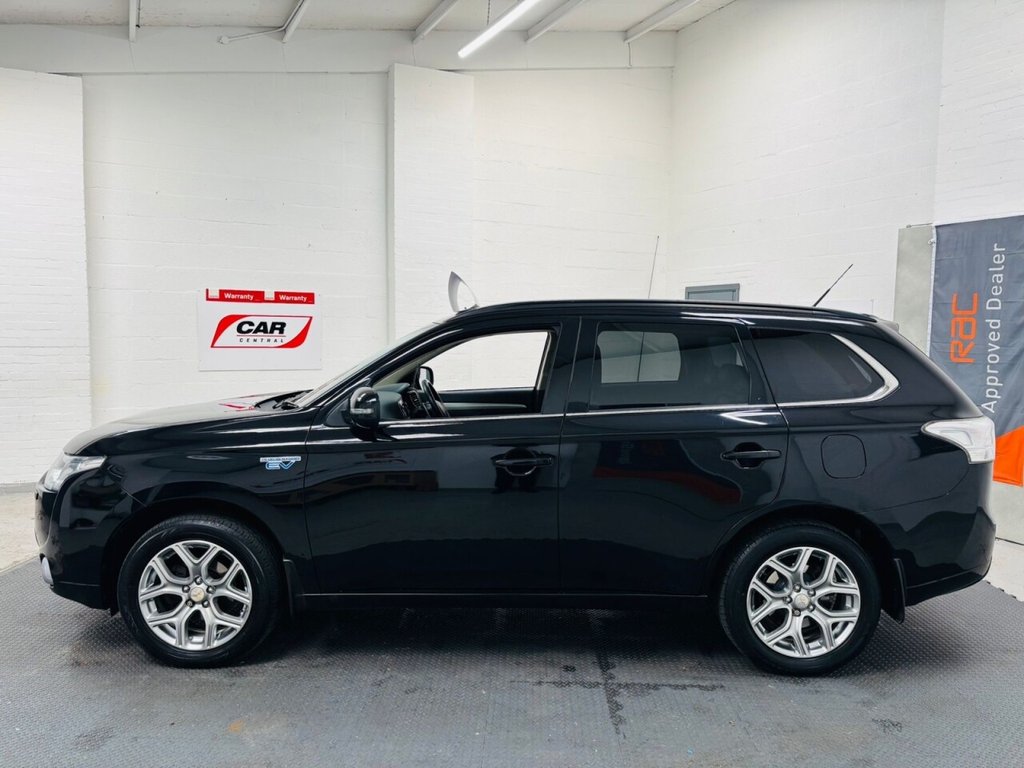 Used Mitsubishi Outlander 2015 for sale - 76617906: Photo 3