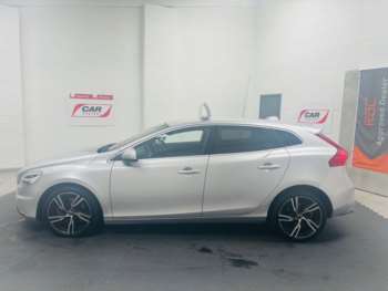 Used Volvo V40 2018 for sale - 75038022: Photo