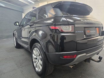 Used Land Rover Range Rover Evoque 2016 for sale - 77952304: Photo