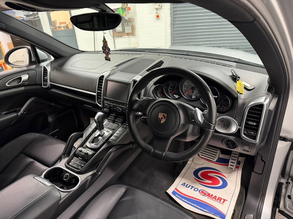 Used Porsche Cayenne 2011 for sale - 77007457: Photo 11