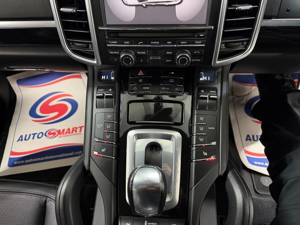 Used Porsche Cayenne 2011 for sale - 77007457: Photo 17