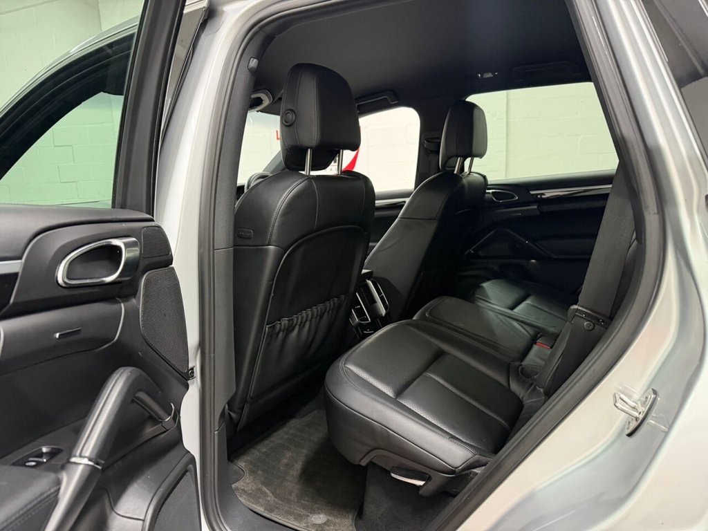 Used Porsche Cayenne 2011 for sale - 77007457: Photo 25
