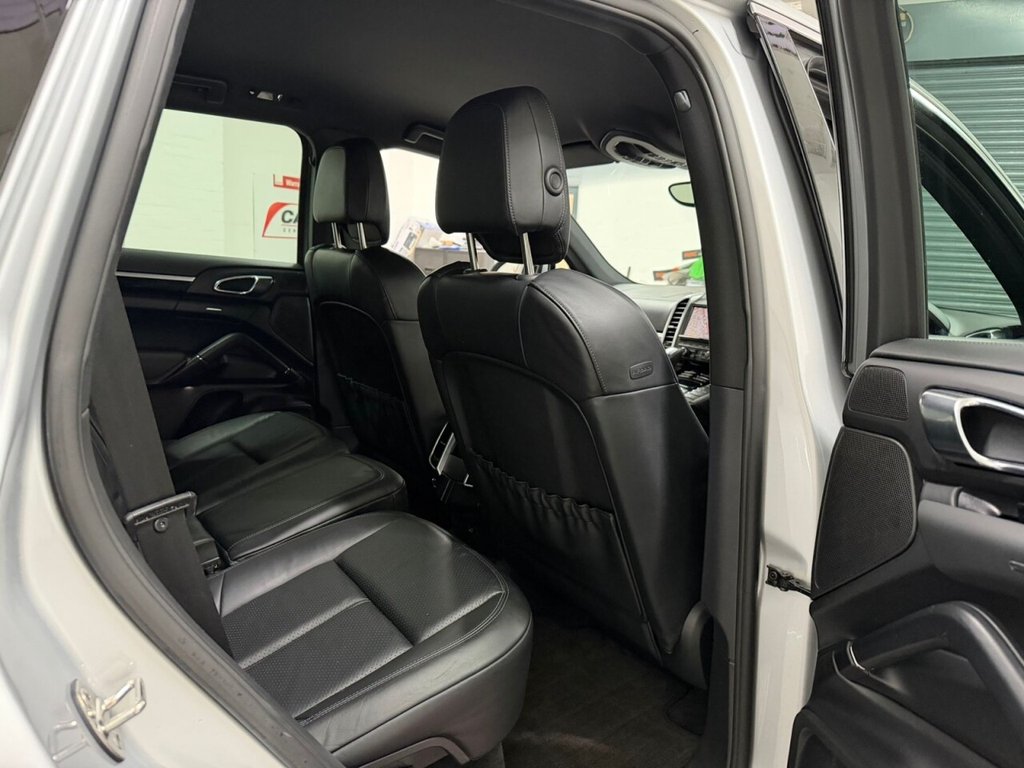 Used Porsche Cayenne 2011 for sale - 77007457: Photo 27