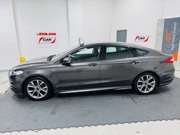 Used Ford Mondeo 2017 for sale - 76470120: Photo