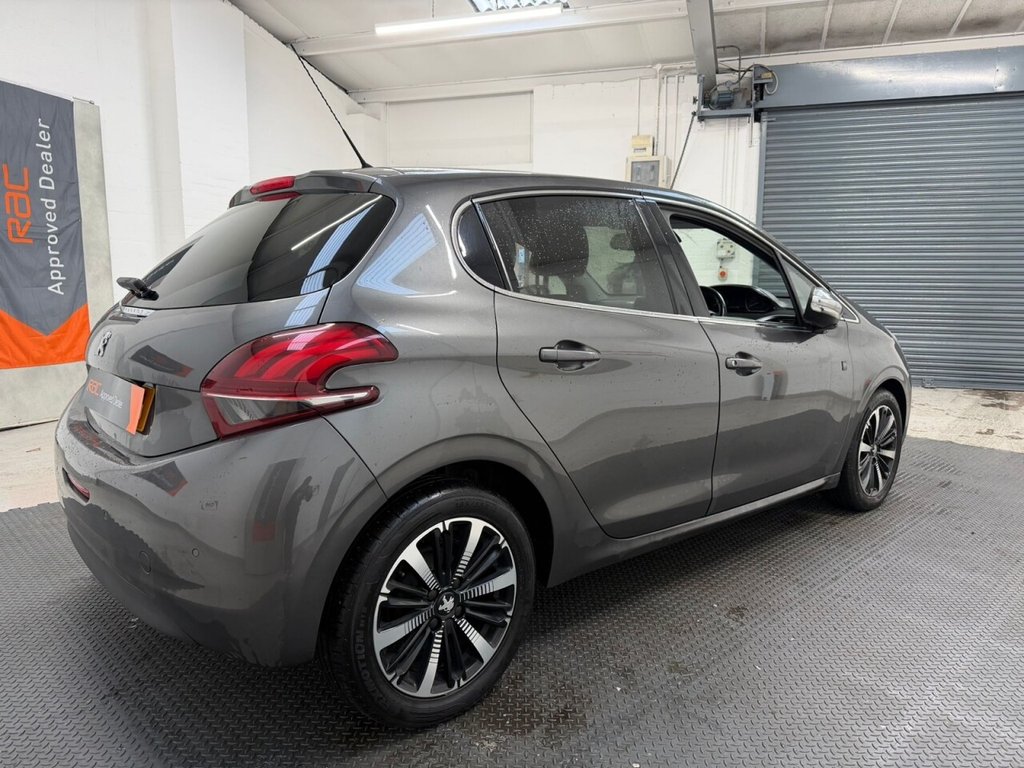 Used Peugeot 208 2018 for sale - 76751126: Photo 6