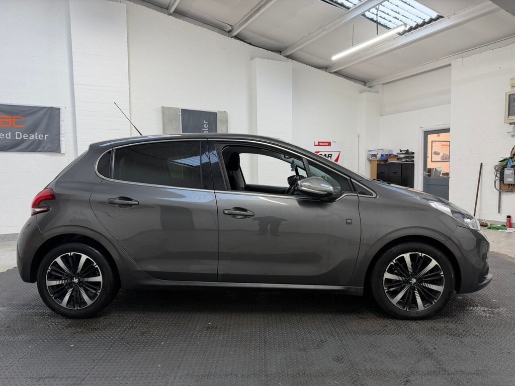 Used Peugeot 208 2018 for sale - 76751126: Photo 7