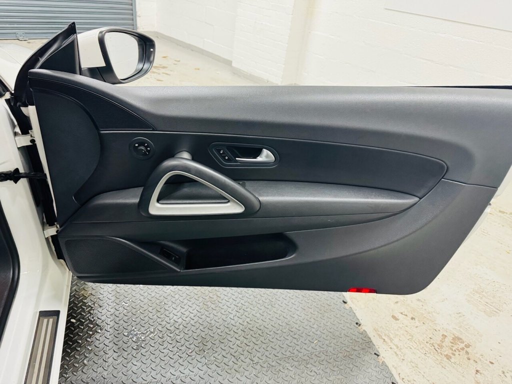 Used Volkswagen Scirocco 2012 for sale - 76685922: Photo 15