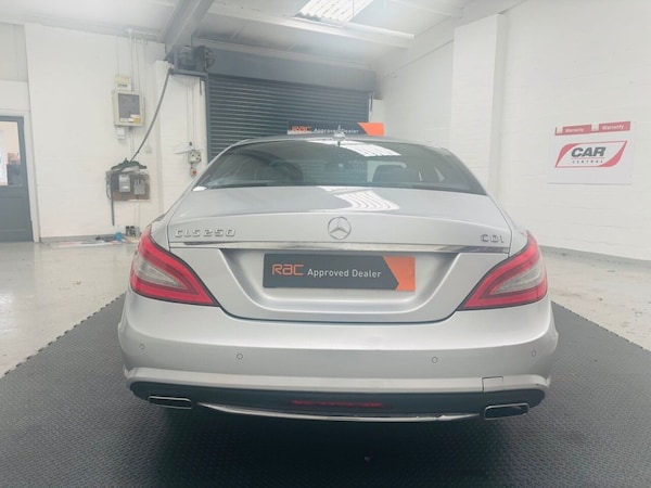 Used Mercedes-Benz CLS 2013 for sale - 75642610: Photo 5