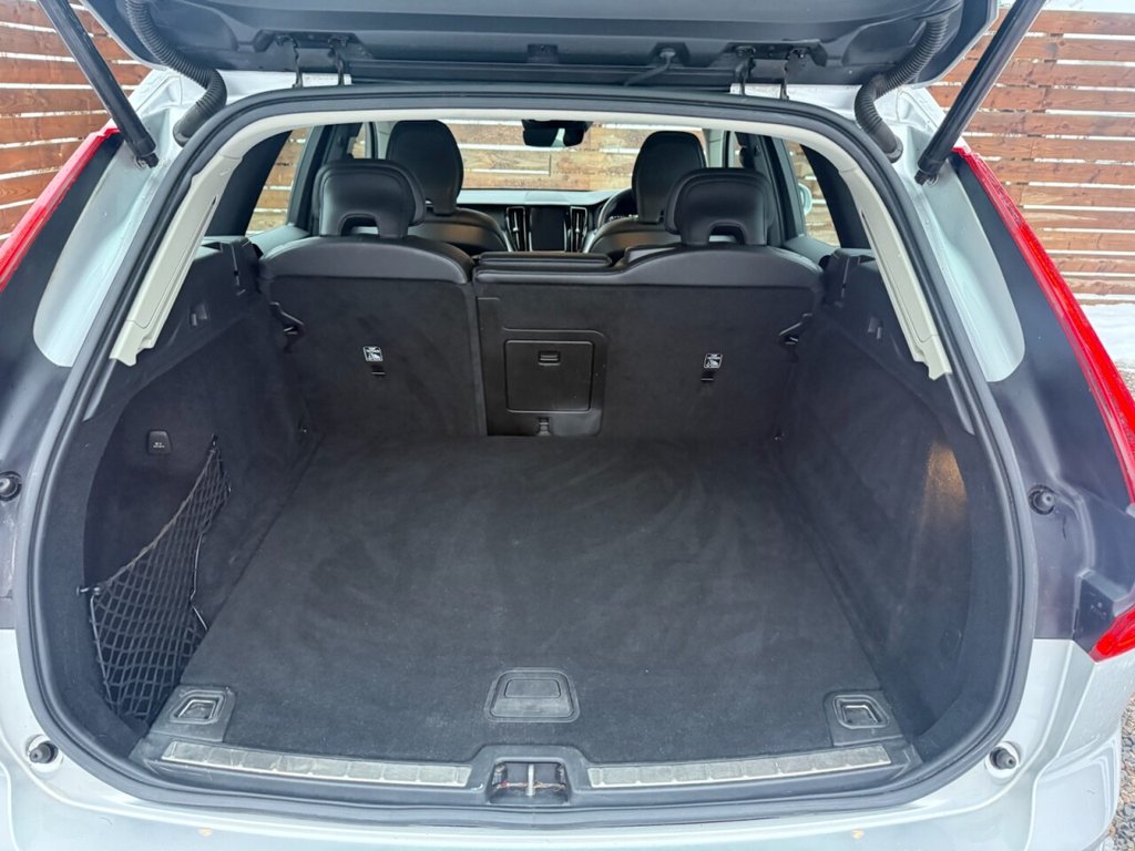 Used Volvo XC60 2019 for sale - 77038239: Photo 12