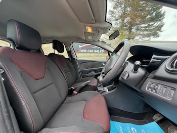 Used Renault Clio 2015 for sale - 78288734: Photo