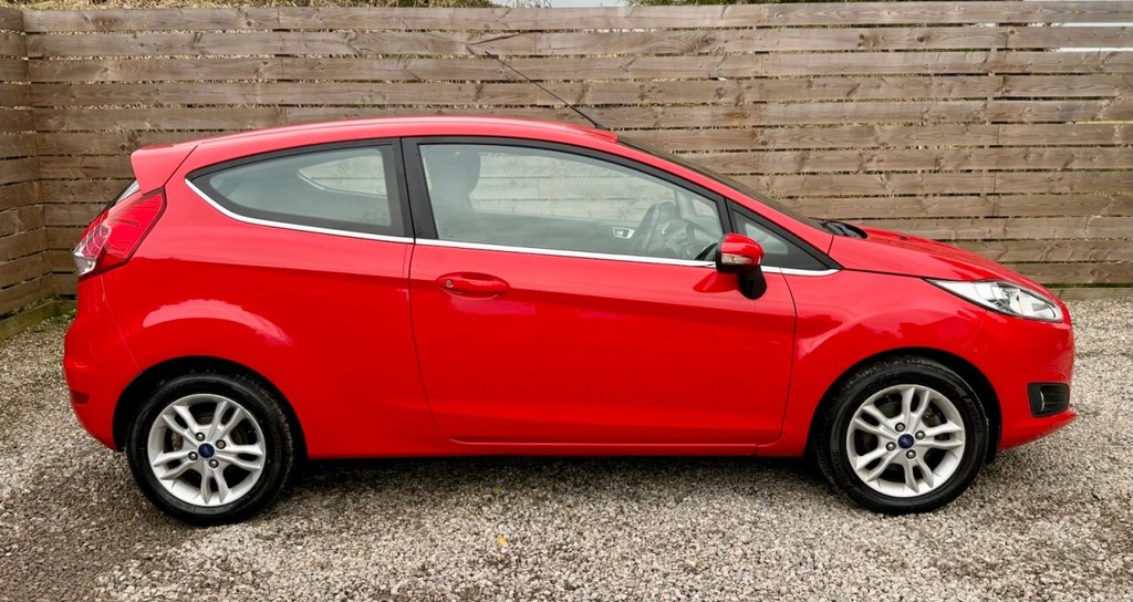 Used Ford Fiesta 2015 for sale - 76367768: Photo 2