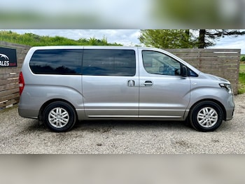 Used Hyundai i800 2018 for sale - 78487309: Photo