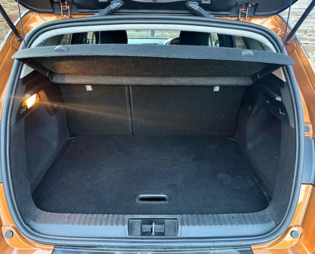 Used Renault Captur 2020 for sale - 76986117: Photo 13