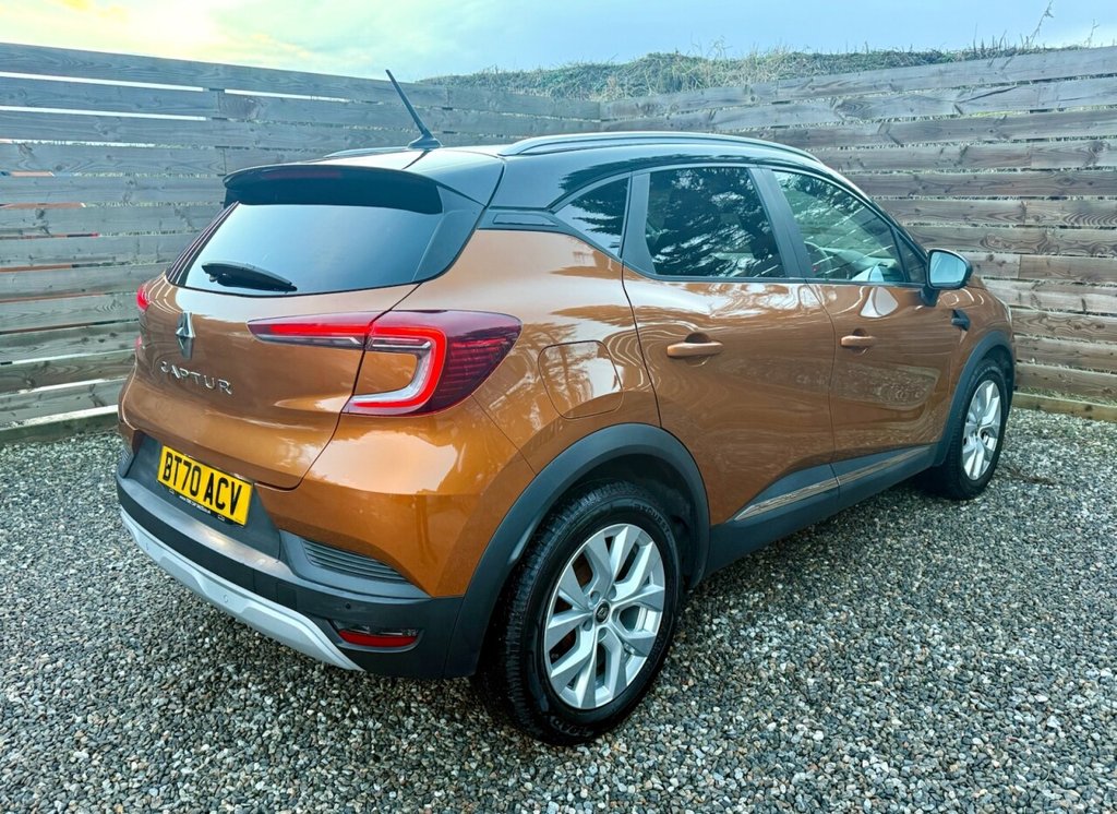 Used Renault Captur 2020 for sale - 76986117: Photo 3