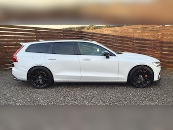 Used Volvo V60 2021 for sale - 77014503: Photo