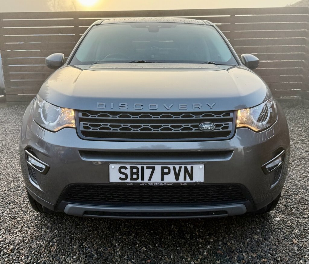 Used Land Rover Discovery Sport 2017 for sale - 77038233: Photo 5