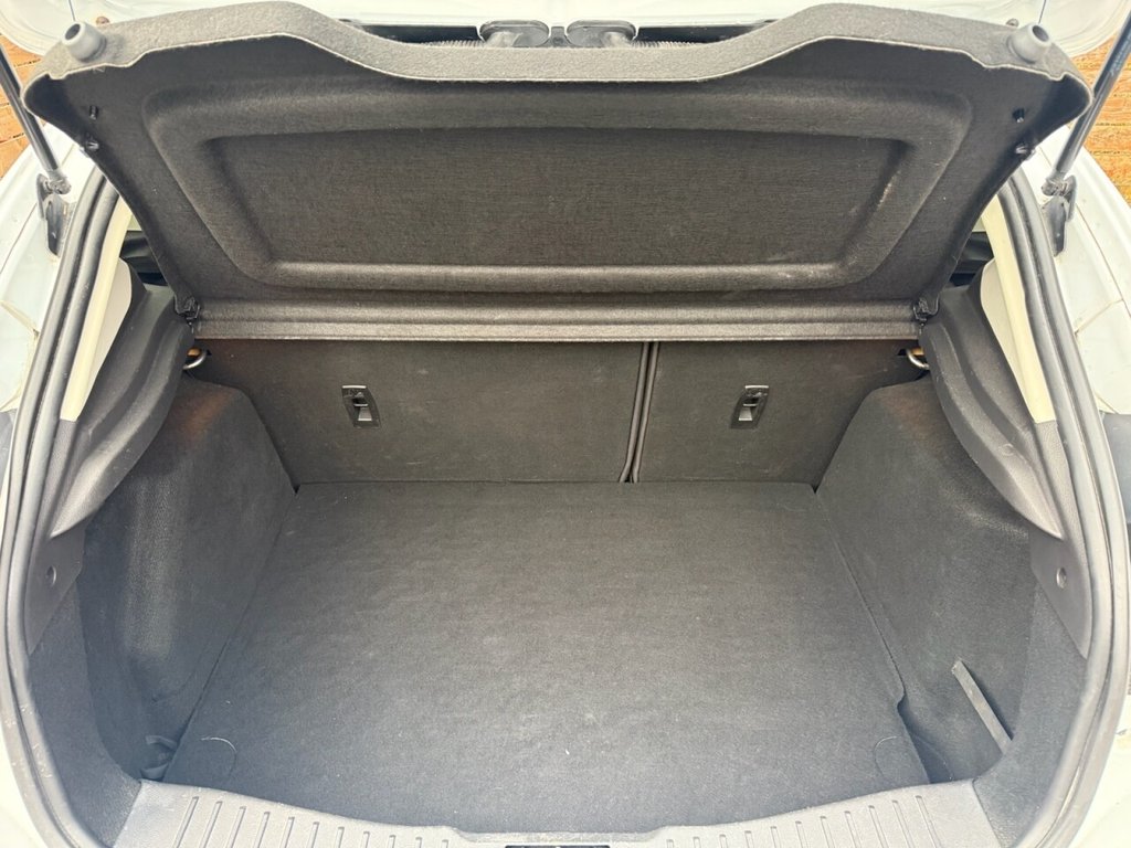 Used Ford Focus 2015 for sale - 77408095: Photo 12