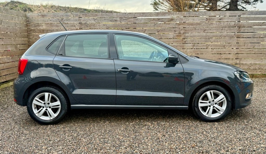 Used Volkswagen Polo 2016 for sale - 77408707: Photo 2