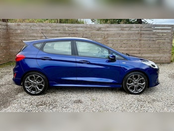 Used Ford Fiesta 2018 for sale - 75998918: Photo 2