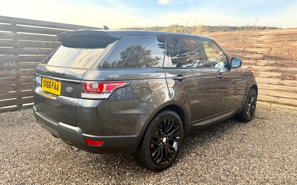 Used Land Rover Range Rover Sport 2016 for sale - 76724666: Photo 3